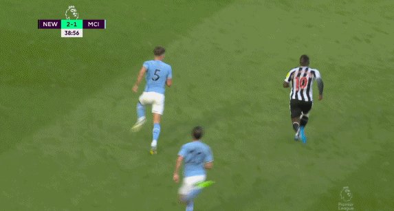 1661099220853038258.gif 3888.gif