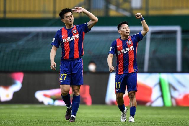 开云体育官网-朱建荣双响难救主 青岛队防线顽疾让吴金贵也无奈